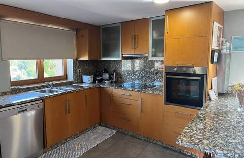 Cova Cottage | Holidayshome - Casa da Lage - Geres - River Views - WiFi - Pool