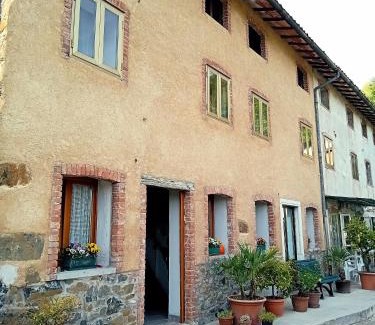 San Giovanni Ilarione House | HolidHome - Casale Bellavita