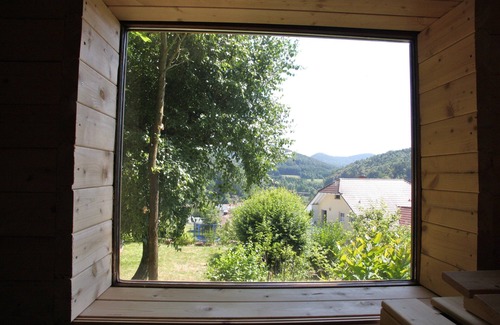 Lug House | Höllenberghütte in Lug, with garden sauna, holiday home in the Palatinate Forest