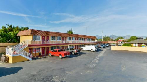 Hollister Hotel | Hollister Inn