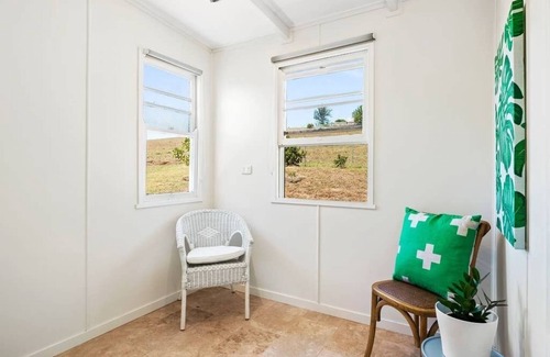 Mount Lofty Cabin | Hollow Tree Farm - Peace and Quiet on 30 Acres right in Toowoomba