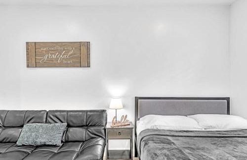 Little Ranches House | Hollywood Beach Boutique Vacation Studio Lb4
