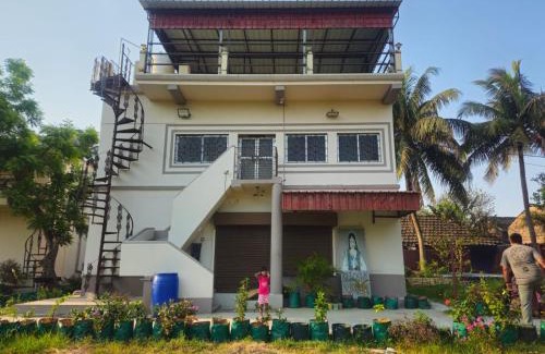 Diamond Harbour House | Holy Island guest house gangasagar