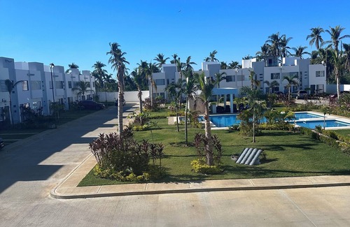 Puente del Mar House | HOME: ACAPULCO DE MIS AMORES. DIAMOND ZONE. PETS ARE ACCEPTED.