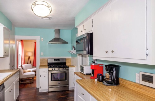 Georgian Acres House | Home Away from Home 3BR house in fabulous Austin