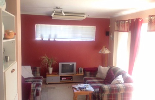 Bloubergstrand Apartment | Home away from Home.Relax and Enjoy