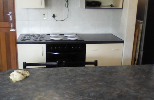 Gonubie House | Home away from Home 3 bed Holiday Home