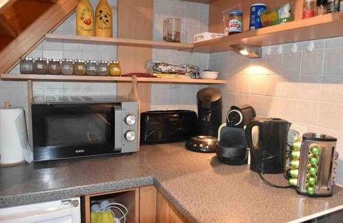 Limelette Apartment | Homerez - Apartement for 4 ppl. with swimming-pool at Ottignies-Louvain-la-Neuve