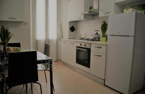 Cremnago Apartment | Home & Breakfast La Madonnina 013136-CNI-00001