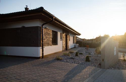 Mukarov House | Home by the Pool & Garden