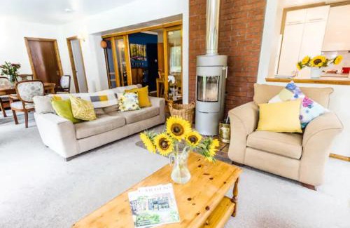 South Galson House | Home Comforts in Peaceful 2 Acres