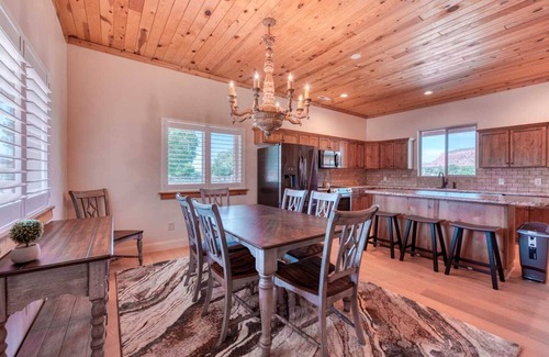 Kanab House | Home in Kanab with Heated Pool! Near Bryce Canyon, Zion, the Grand Canyon, and t