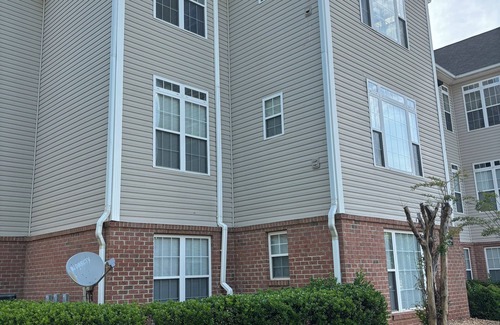 Umstead Condo | Home in Raleigh with office. Pool.n10 mins to RDU. Central location.
