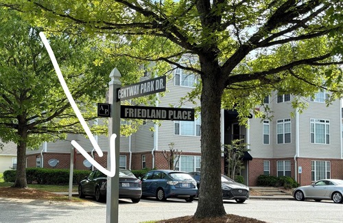 Umstead Condo | Home in Raleigh with office. Pool.n10 mins to RDU. Central location.