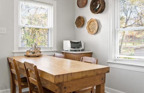 Ridge St. Apartment | Home Near Downtown Mall & Belmont