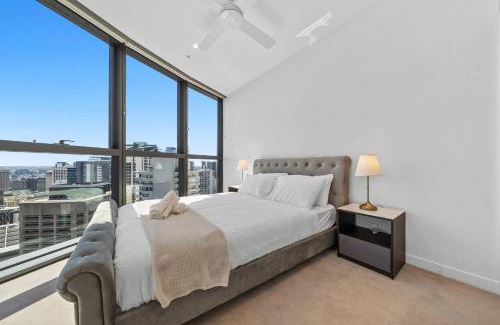 Brisbane Central Business District Apartment | Home of Clouds - Brand New Lv 33 Apartment on Star Casino BNE, Privately Managed