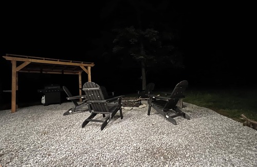 Sloans Valley House | Home/Sleep 14/Lake/2Bath/4Bed/Near Boat Ramp/Pet Friendly
