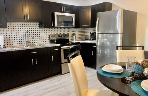 Olympia Heights House | Home Sweet Home Near Malls/Airport/Hwy