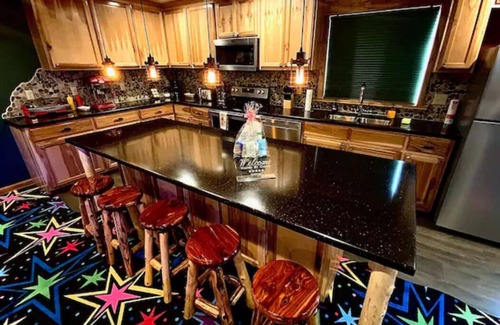 Grants Pass House | Home Theater - Gamer Ready! Suite A