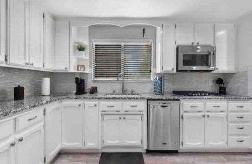 Lancaster House | Home Vest - Home with private & quiet neighborhood