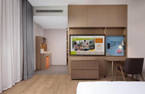 Gangzha Qu Hotel | Home2 Suite by Hilton Nantong Vientiane City