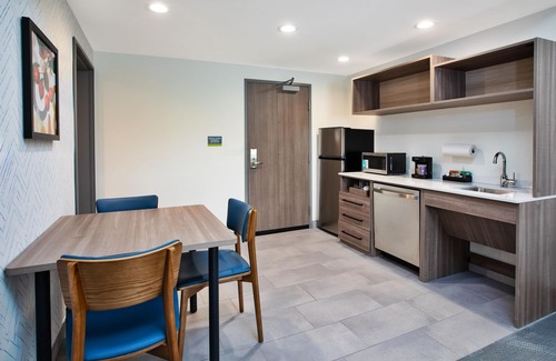 Traverse City Hotel | Home2 Suites By Hilton Traverse City
