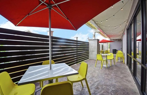 South Portland Hotel | Home2 Suites By Hilton Portland Airport