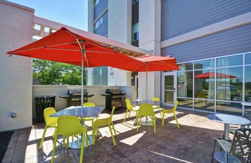 Queensbury Hotel | Home2 Suites by Hilton Queensbury Lake George