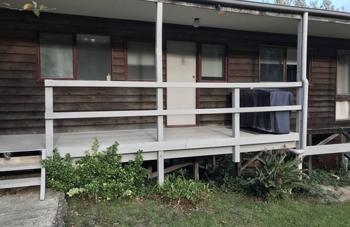 Lorne House | Homely Beach House - Direct Beach Access