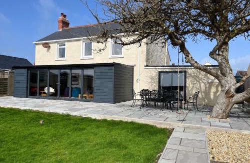 Jameston House | Homely Pembrokeshire Farmhouse
