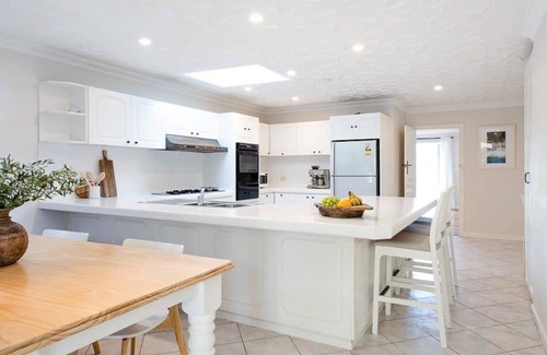 Balcatta House | Homely with Large Pool - Family Friendly!