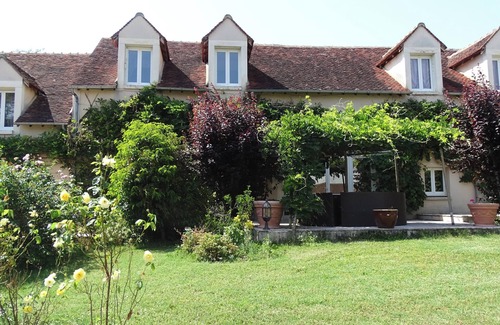 Les Houches House | Homerez - House-St-Georges-sur-B