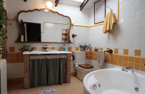 Sorihuela del Guadalimar Villa | Homerez - Big villa for 16 ppl. with swimming-pool at Sorihuela del Guadalimar