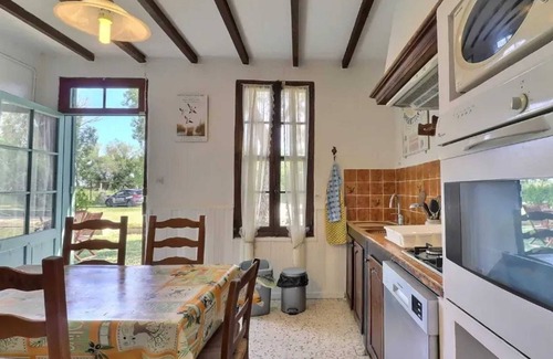 Arles House | Homerez - House near Saintes-Maries-de-la-Mer