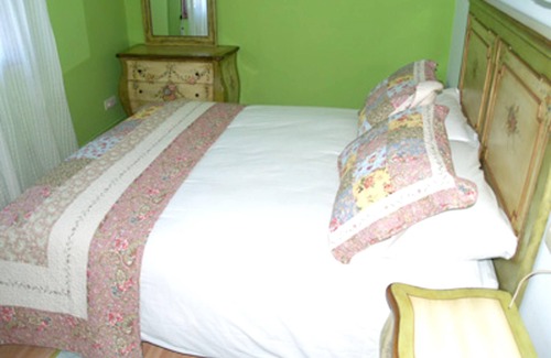 Ibias Municipality Apartment | Homerez - Appartement for 2 ppl. with shared pool at San Antolin de Ibias