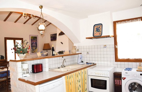 La Roche-sur-le-Buis Apartment | Homerez - Apartment in La Roche-sur-le-Buis
