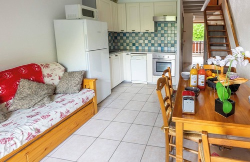 Saint-Sorlin-d'Arves Apartment | Homerez - Apartment in Saint-Sorlin