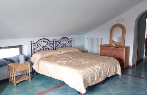 Pontecagnano Faiano Apartment | Homerez - Apartement 4 km away from the beach for 3 ppl. with garden at Faiano