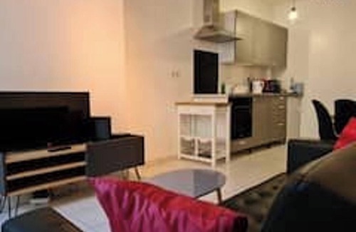 Beaugency Apartment | Homerez - Apt in historic Beaugency