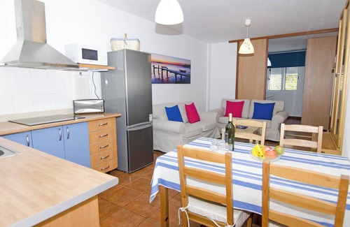 Lomo Quiebre Apartment | Homerez - Apt in Lomo Quiebre, sea view