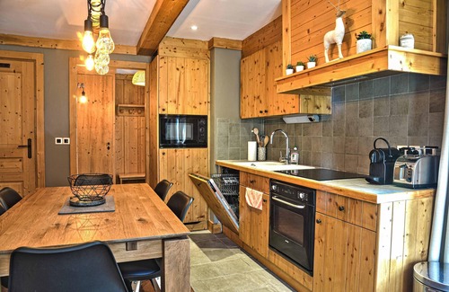 Les Deux Alpes Apartment | Homerez - Apt. Mountain View - Les Deux Alpes