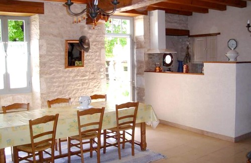 Antezant-la-Chapelle House | Homerez - Beautiful house for 4 ppl. at Antezant-la-Chapelle