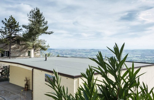 Recanati Old Town Apartment | Homerez - Big appartement 8 km away from the beach for 11 ppl. at Recanati