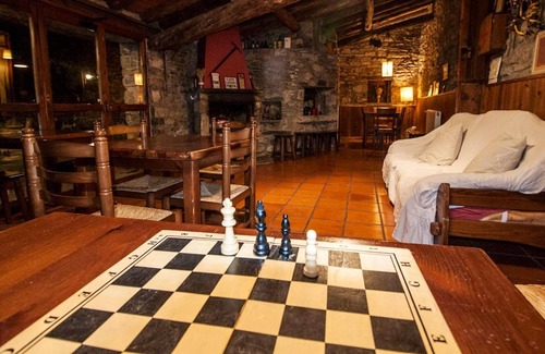 Albella House | Homerez - Big house for 18 ppl. with garden at Albella