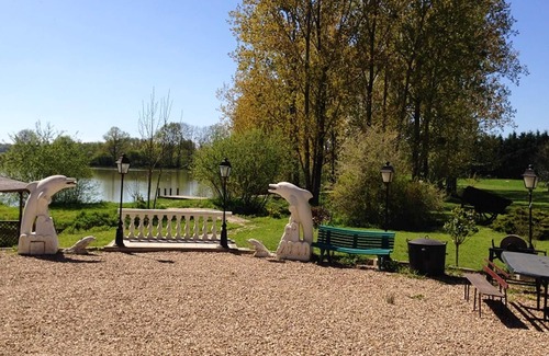 Courtenay Villa | Homerez - Big villa for 15 ppl. with garden, terrace and balcony at Courtenay