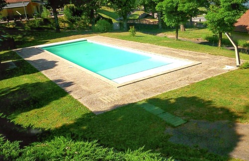 Rochechouart House | Homerez - Bungalow in Rochechouart