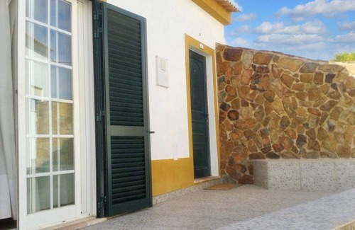 Barao de Sao Miguel House | Homerez - Charming House in Barão de São Miguel - Terrace