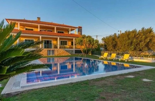 Vilar da Mo Villa | Homerez - Charming Villa in Vilar da Mó