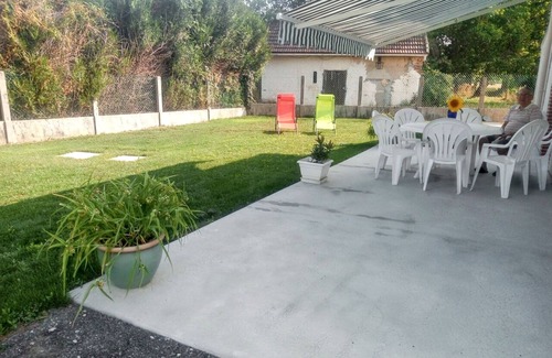 Bleneau House | Homerez - Charming House in Bléneau with Garden and Modern Amenities