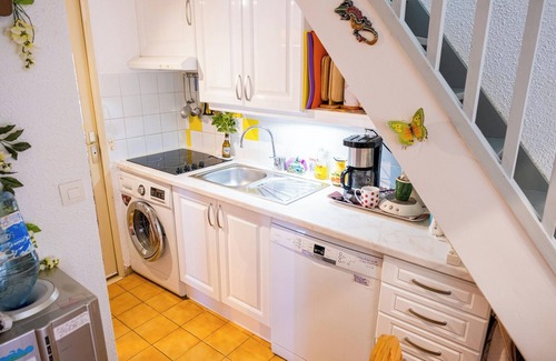 Port Leucate House | Homerez - Charming House in Leucate with Garden and Terrace